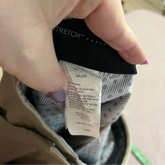 Perry Ellis Premium Men's Light Khaki Chinos Stretch Size 34 Golf Performance - Picture 6 of 6